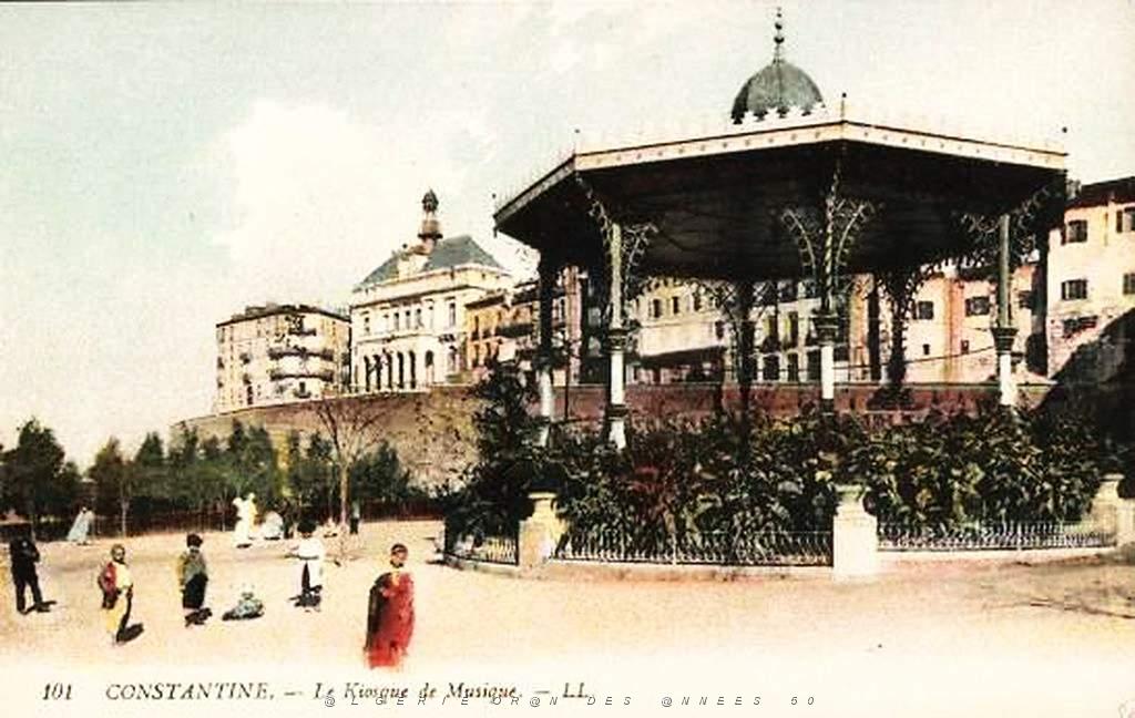 Constantine - Kiosque 05.jpg